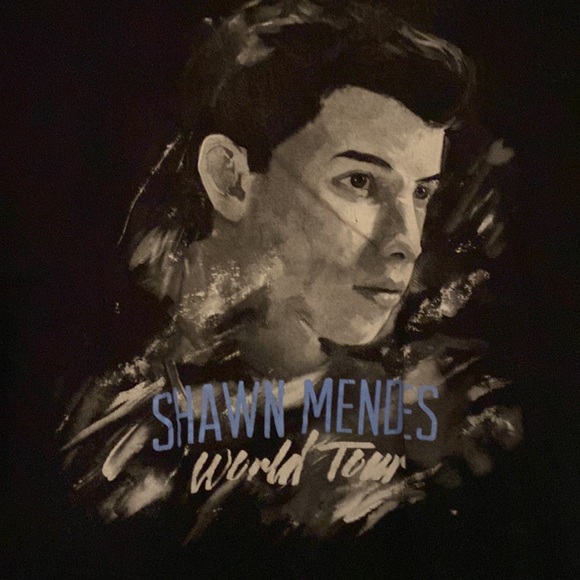 Shawn Mendez World Tour Concert T-Shirt Adult Size Medium 🔥 - Picture 2 of 5